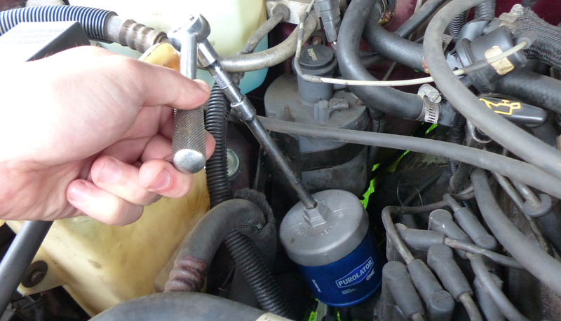Illustration for article titled Stop Screwing Your Oil Filter On So Damn Tight